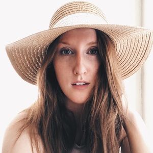 Meet your Posher, Elyse